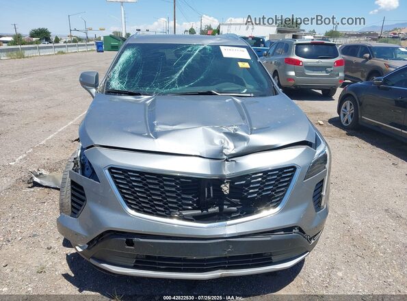 1GYFZDR42PF217886 2023 CADILLAC XT4 Gray ხელსაწყოთა პანელის ხედი