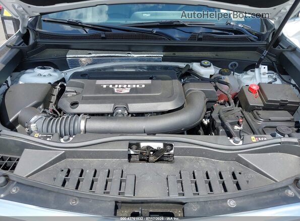 1GYFZDR44SF115417 2025 CADILLAC XT4 Белый Вид сзади