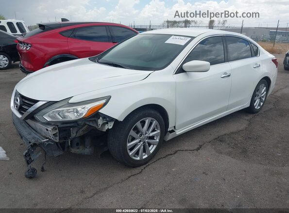 1N4AL3AP2JC211103 2018 NISSAN ALTIMA White Vista tres cuartos delantera izquierda