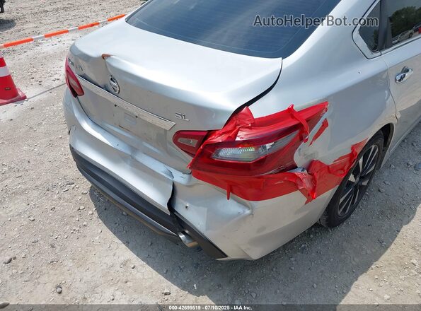 1N4AL3AP3JC198071 2018 NISSAN ALTIMA Silver Vista frontal