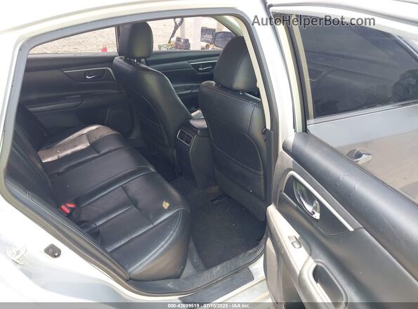 1N4AL3AP3JC198071 2018 NISSAN ALTIMA Silver Vista de la etiqueta del VIN