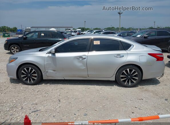 1N4AL3AP3JC198071 2018 NISSAN ALTIMA Silver Vista interior de 360 grados