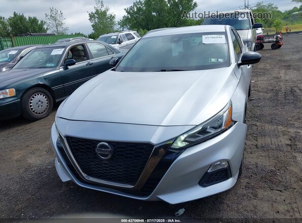1N4BL4CV5MN301537 2021 NISSAN ALTIMA Серебряный Вид щитка приборов