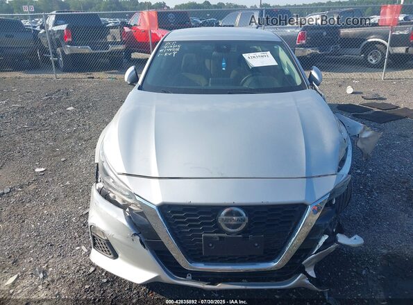 1N4BL4DVXMN376913 2021 NISSAN ALTIMA Серебряный Вид щитка приборов