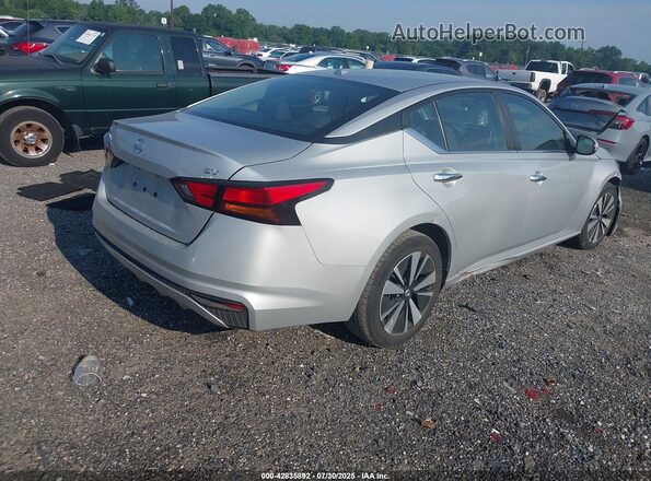 1N4BL4DVXMN376913 2021 NISSAN ALTIMA Серебряный Задняя правая четверть