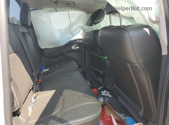 1N6ED0EB0MN705391 2021 NISSAN FRONTIER Серебряный Вид задних сидений