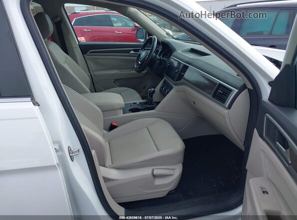 1V2YR2CA4KC590678 2019 VOLKSWAGEN ATLAS Белый Вид салона спереди