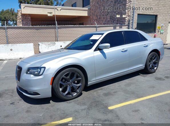 2C3CCABG2MH546101 2021 CHRYSLER 300 Silver Vista tres cuartos delantera izquierda