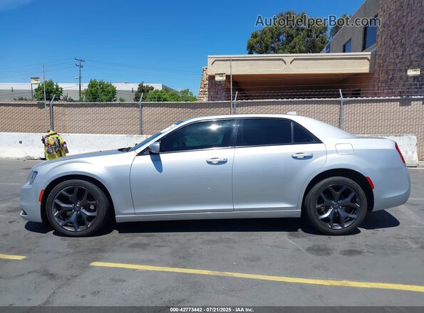 2C3CCABG2MH546101 2021 CHRYSLER 300 Silver 