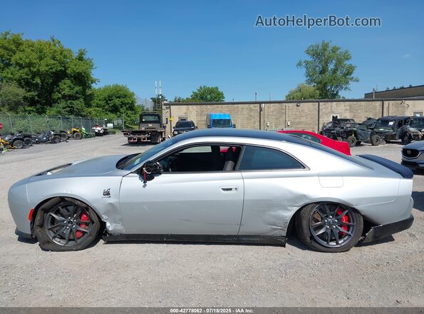 2C3CDBDKXRR205437 2024 DODGE CHARGER Silver სალონის 360-გრადუსიანი ხედი