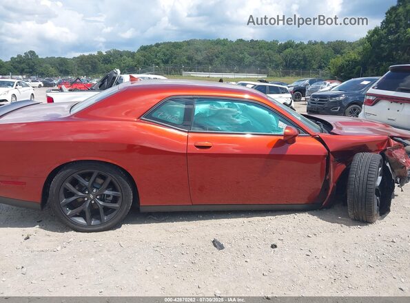 2C3CDZBTXPH521668 2023 DODGE CHALLENGER Orange Vista interior trasera