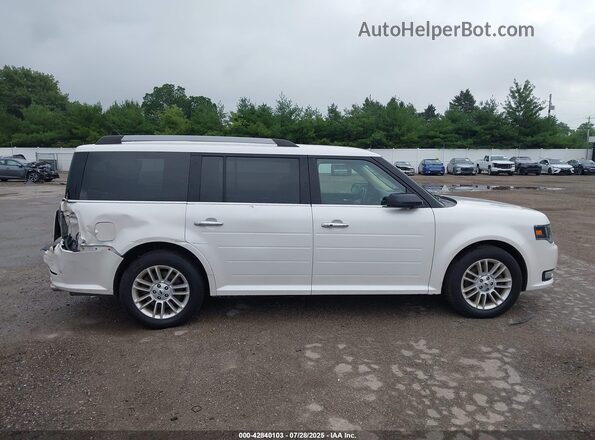 2FMHK6C81KBA00622 2019 FORD FLEX Белый Вид задней части салона