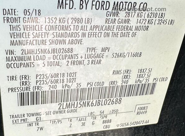 2LMHJ5NK6JBL02688 2018 LINCOLN MKT Black Rear seats view