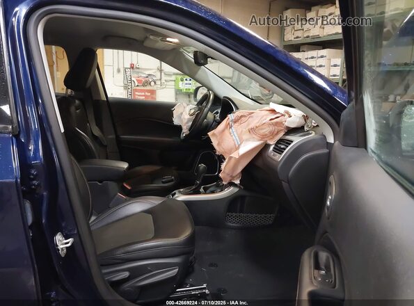3C4NJDBB8MT579790 2021 JEEP COMPASS Dark Blue Widok wnętrza z przodu