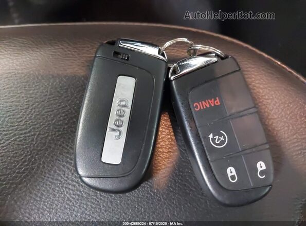 3C4NJDBB8MT579790 2021 JEEP COMPASS Dark Blue Widok deski rozdzielczej