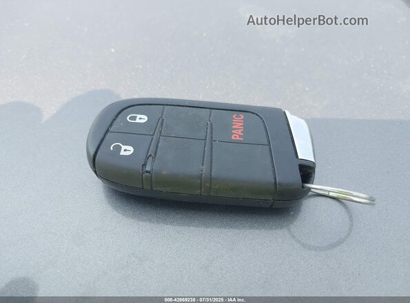 3C4NJDBN7PT515769 2023 JEEP COMPASS Серый Вид панели приборов