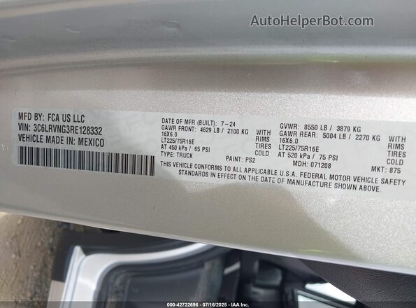 3C6LRVNG3RE128332 2024 RAM PROMASTER 1500 Silver Widok komory silnika
