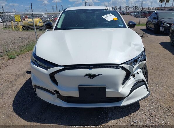3FMTK1R46RMA30063 2024 FORD MUSTANG MACH-E Белый Вид щитка приборов