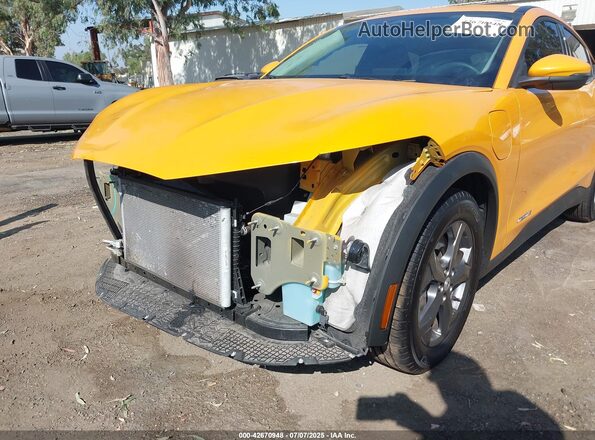 3FMTK1RM2NMA18986 2022 FORD MUSTANG MACH-E Yellow 