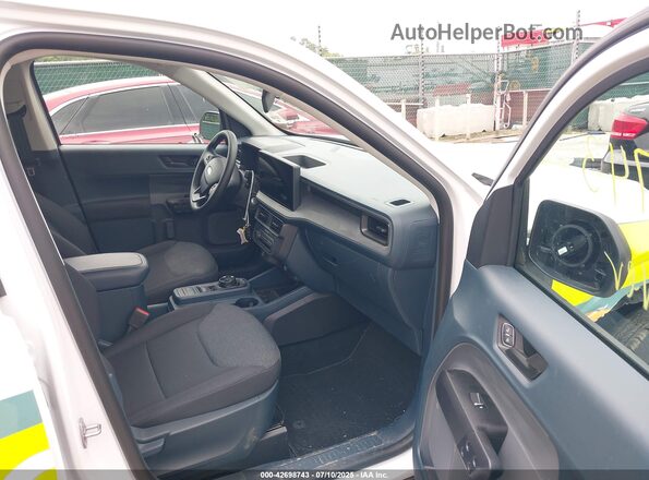 3FTTW8B35SRA29000 2025 FORD MAVERICK White Front interior view