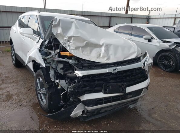 3GNKBDR40RS199077 2024 CHEVROLET BLAZER White Widok z przodu
