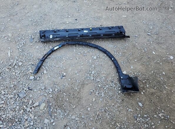 3GNKBERS1SS104598 2025 CHEVROLET BLAZER Red Widok naklejki z numerem VIN