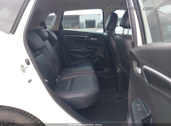 3HGGK5H69LM715117 2020 HONDA FIT White VIN կոդի պիտակի տեսք