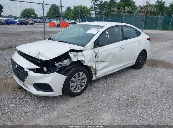 3KPC24A66LE109883 2020 HYUNDAI ACCENT White Առջևի ձախ երեք քառորդ տեսարան