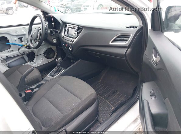 3KPC24A66LE109883 2020 HYUNDAI ACCENT White Սալոնի դիմացի տեսք