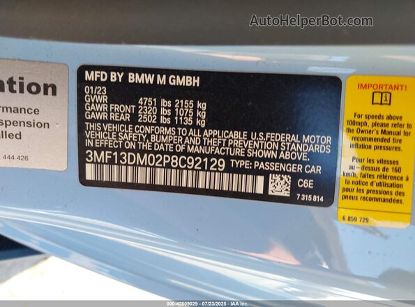 3MF13DM02P8C92129 2023 BMW M2 Light Blue Widok komory silnika