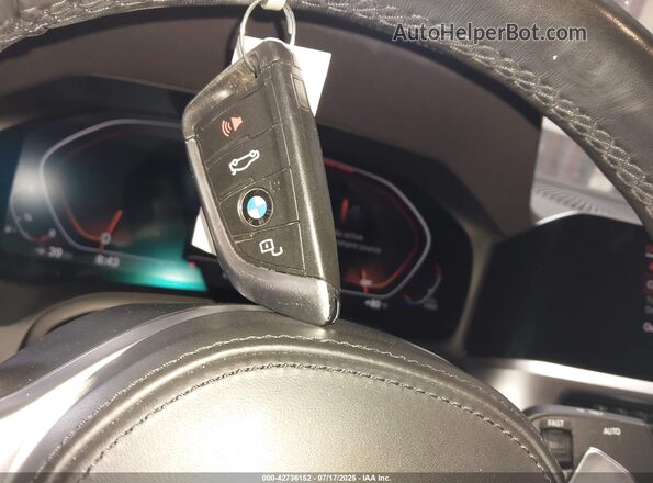 3MW5R7J04M8C18454 2021 BMW OTHER White Dashboard view