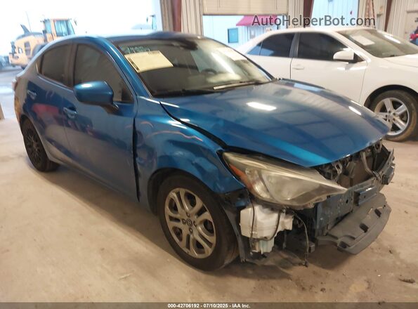 3MYDLBYV9HY193501 2017 TOYOTA YARIS IA Синий Передняя правая четверть