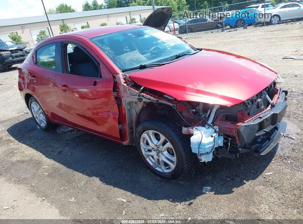 3MYDLBYV9JY319927 2018 TOYOTA YARIS IA Red Przód prawy