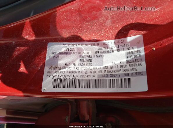 3MYDLBYV9JY319927 2018 TOYOTA YARIS IA Red Widok komory silnika