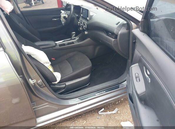 3N1AB8CV5MY285250 2021 NISSAN SENTRA Серый Вид салона спереди