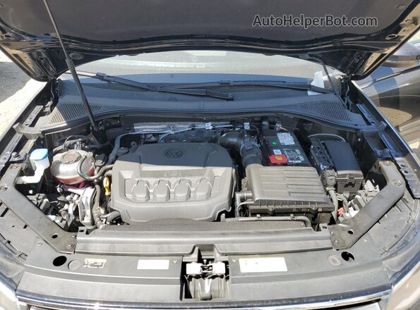 3VV3B7AX0PM061515 2023 VOLKSWAGEN TIGUAN Black Widok komory silnika