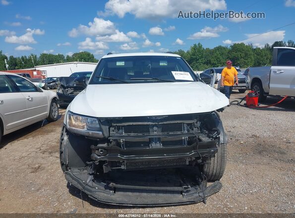 3VV3B7AX2MM108894 2021 VOLKSWAGEN TIGUAN White Widok wnętrza z tyłu
