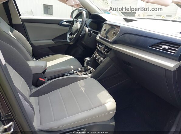 3VVNX7B2XPM342136 2023 VOLKSWAGEN TAOS Black Widok wnętrza z przodu
