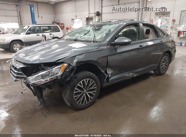 3VWC57BU4MM005645 2021 VOLKSWAGEN JETTA Серый Передняя левая четверть