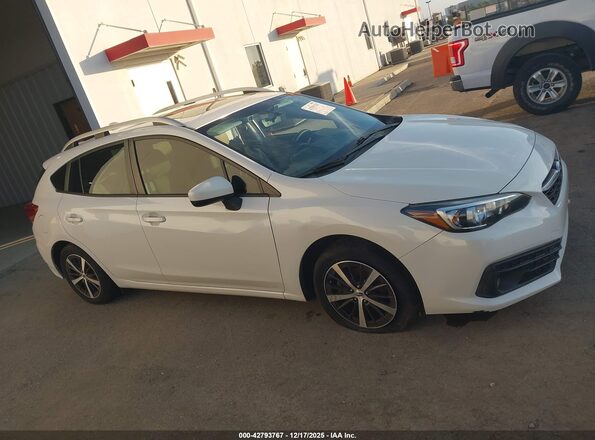4S3GTAD68L3734494 2020 SUBARU IMPREZA Белый Вид задней части салона