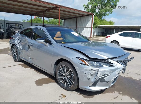 58ADZ1B12SU187342 2025 LEXUS ES 350 Silver Front right