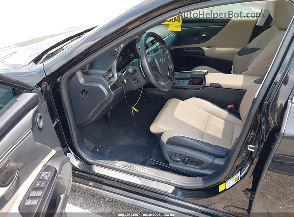 58AEZ1B16LU068960 2020 LEXUS ES 350 Черный Вид салона спереди