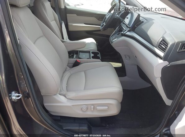 5FNRL6H69SB054895 2025 HONDA ODYSSEY Серый Вид салона спереди