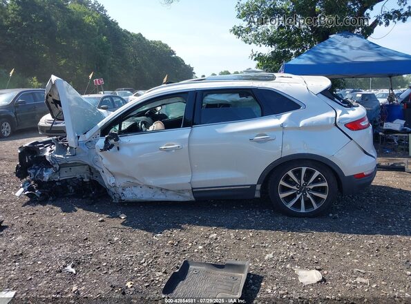 5LMCJ3D95KUL29950 2019 LINCOLN MKC Белый Панорамный вид салона 360°