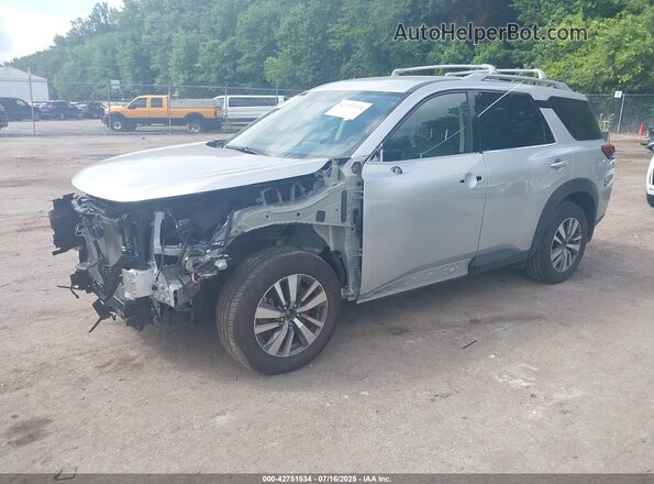 5N1DR3CC4PC256001 2023 NISSAN PATHFINDER Silver Przód lewy