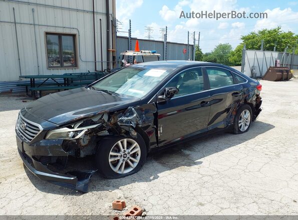 5NPE24AF4GH268976 2016 HYUNDAI SONATA Черный Вид спереди