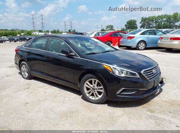 5NPE24AF4GH268976 2016 HYUNDAI SONATA Черный Передняя правая четверть