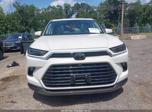 5TDAAAB59RS005238 2024 TOYOTA GRAND HIGHLANDER Белый Вид задней части салона