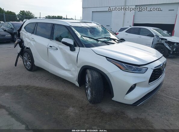 5TDFZRAH1MS070280 2021 TOYOTA HIGHLANDER White Передня права чверть