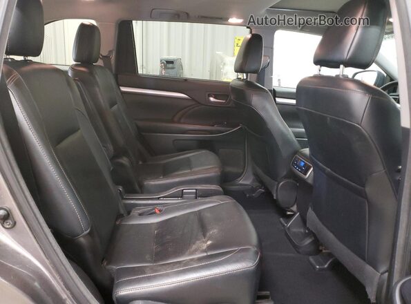 5TDJZRFH7JS817346 2018 TOYOTA HIGHLANDER Gray Vista de los asientos traseros